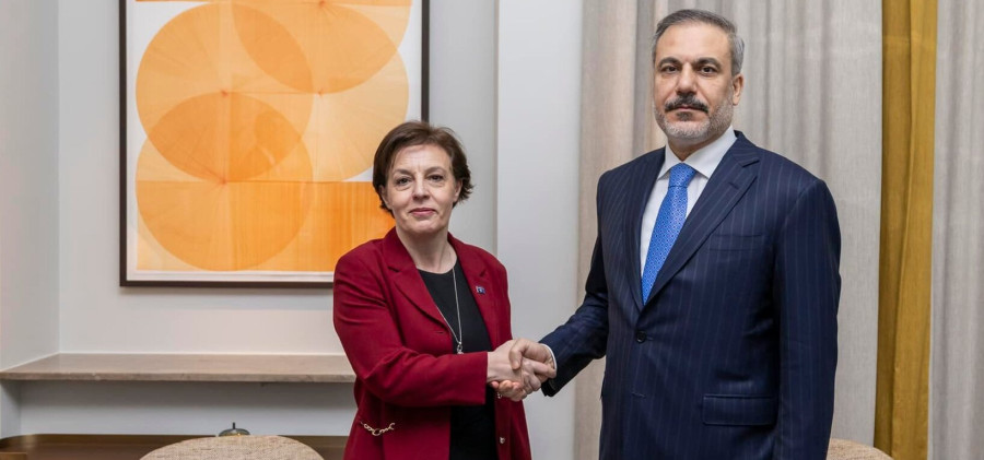 Bashkëkryetarja Donika Gërvalla Takon Ministrin e Punëve të Jashtme të Turqisë, Hakan Fidan