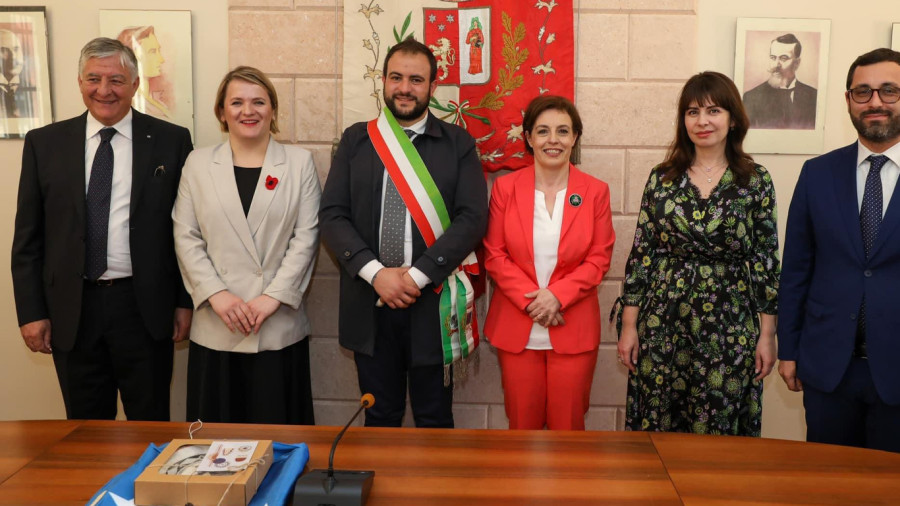 Pritje e veçantë e kryetares Donika Gërvalla nga arbëreshët e Kalabrisë